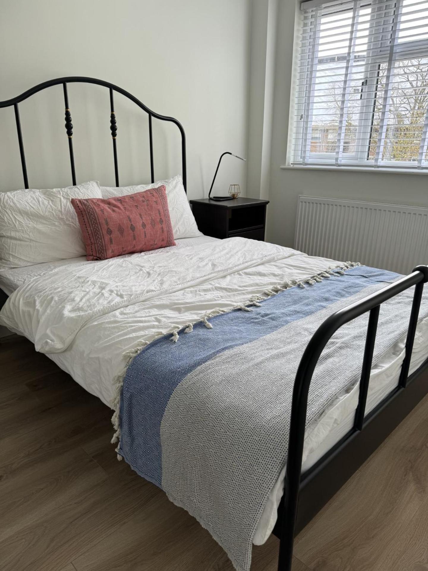 Brand New Suit Room 10 Min To Walk Central Line! Woodford Exterior photo